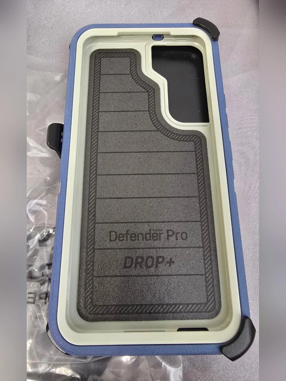 Galaxy S22  Defender Commuter Cellphone Case